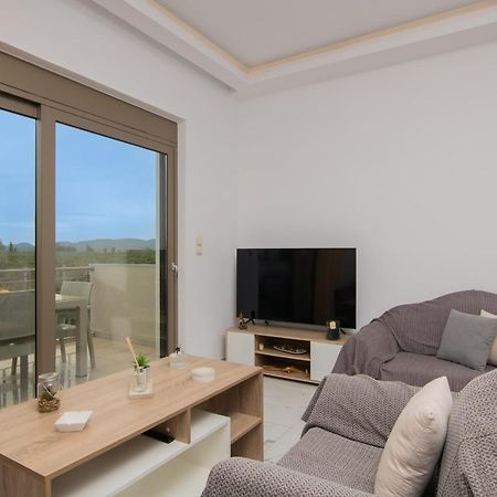Happiness Apartment Laganas Bagian luar foto